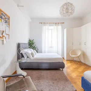 Domus Mari , Roma Italia